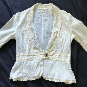 Woman’s blouse